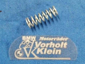 Feder Kupplungshebel am Getriebe