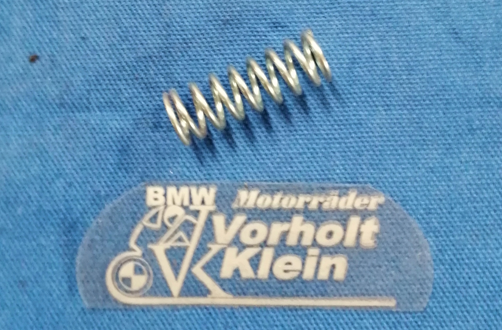 Feder Kupplungshebel am Getriebe