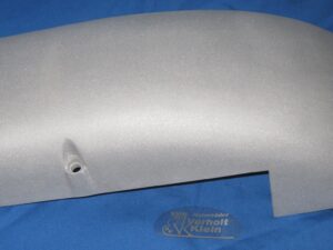 Anlasser und Luftfiltergehäuse in einem