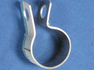 Krümmerschelle 40 er rechts Edelstahl