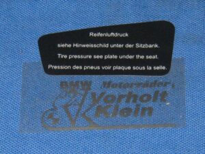 Hinweißschild RT links erste Ausf.Reifendruck