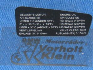 Hinweißschild RT rechts Ölssorte