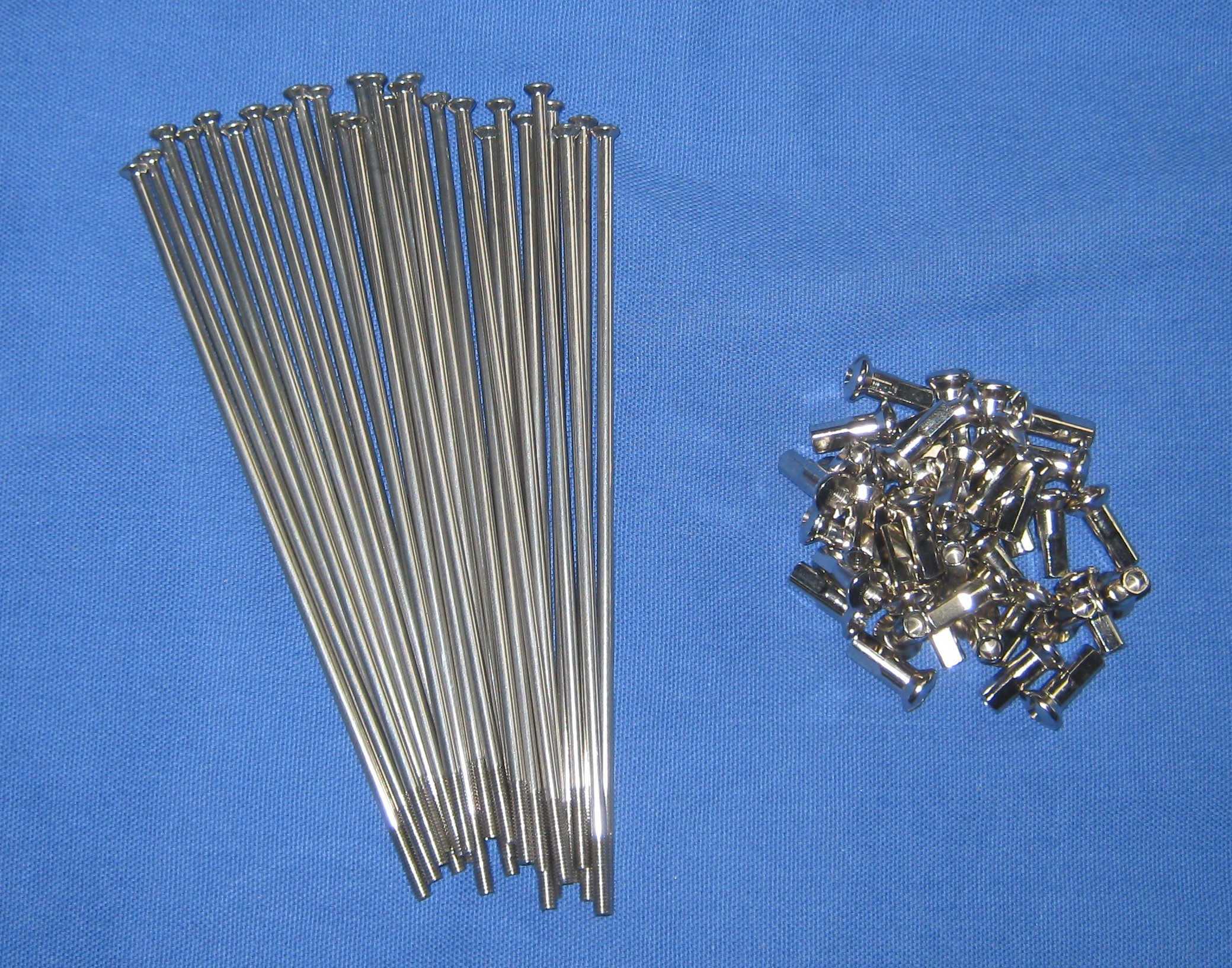 Speichensatz mit nippel in chrom 21 Zoll vorne